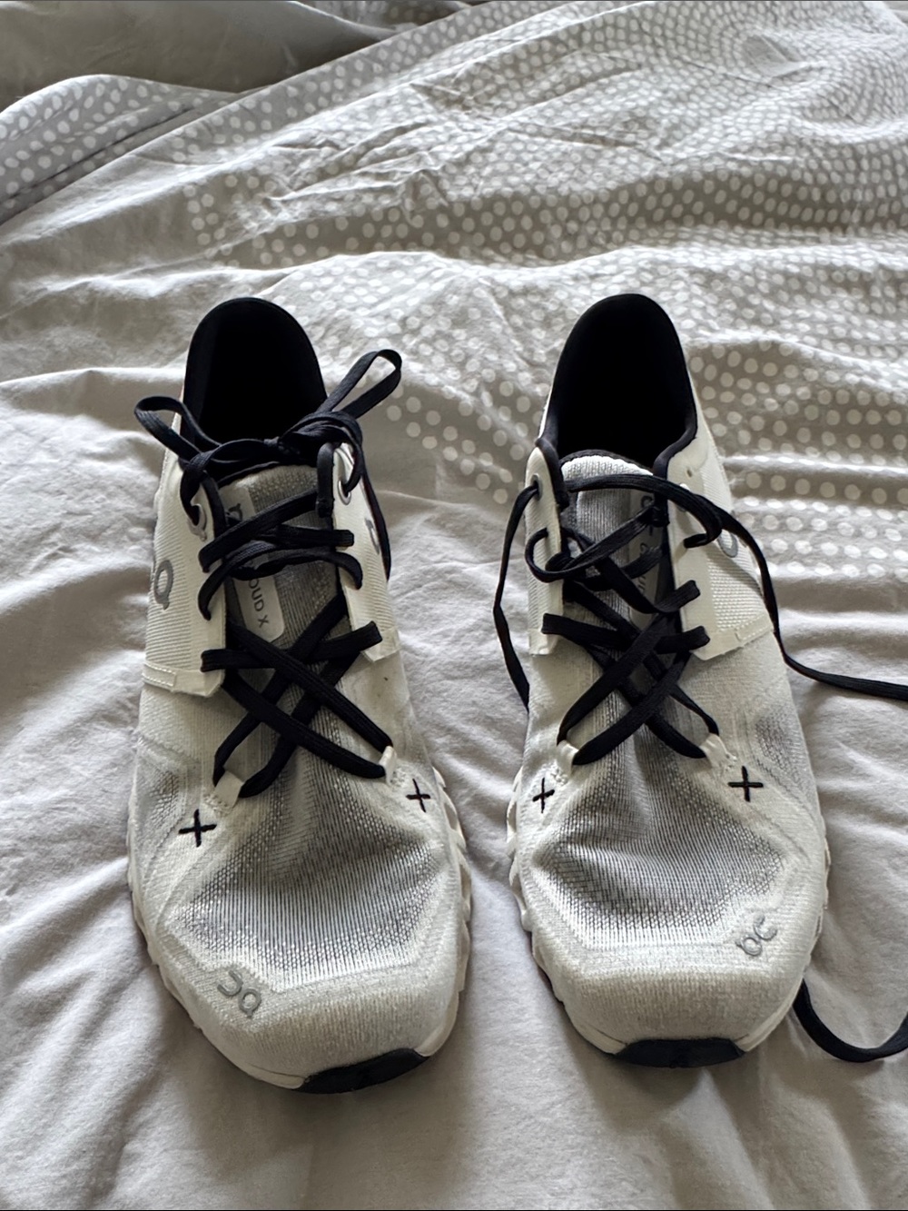 On Running Women's Cloud X size 8.5